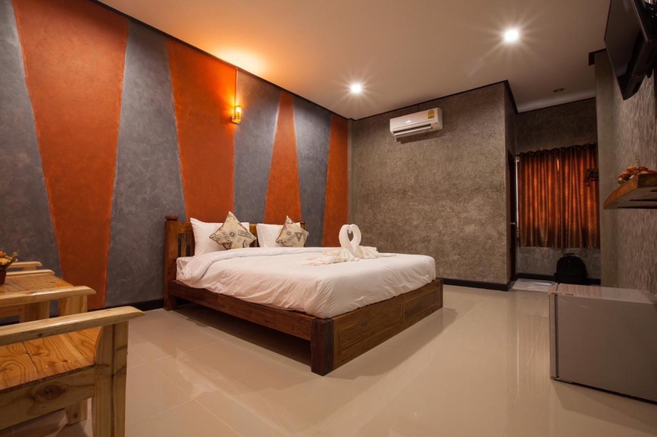 โรงแรมบ้านมะกรูด Baan Ma Grood Hotel Пхаяу Экстерьер фото